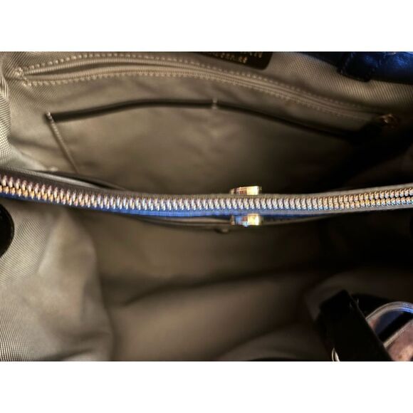 Cole Haan Grand Ambition Bucket Bag,  in Black Leather / Excellent - Picture 6 of 7